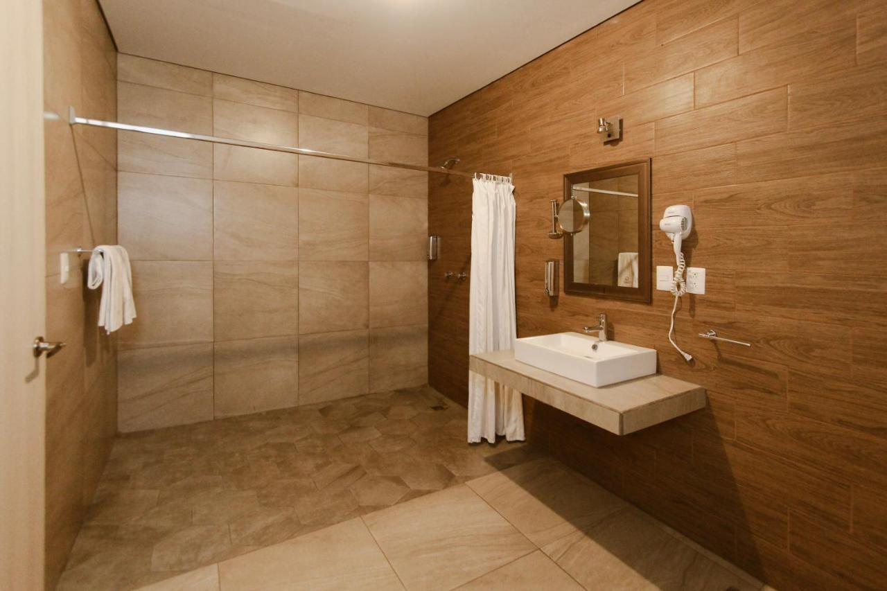 Hotel Guiva Aeropuerto Oaxaca Екстериор снимка