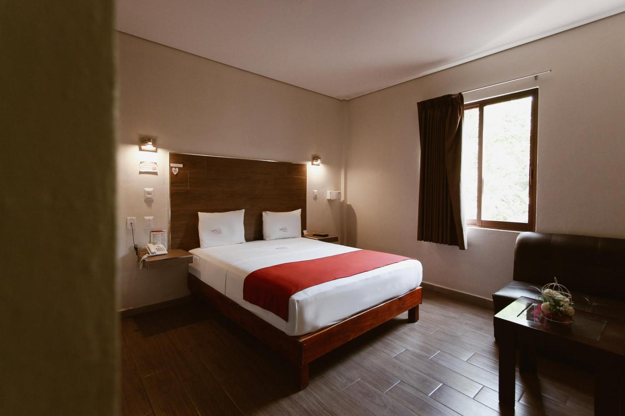 Hotel Guiva Aeropuerto Oaxaca Екстериор снимка