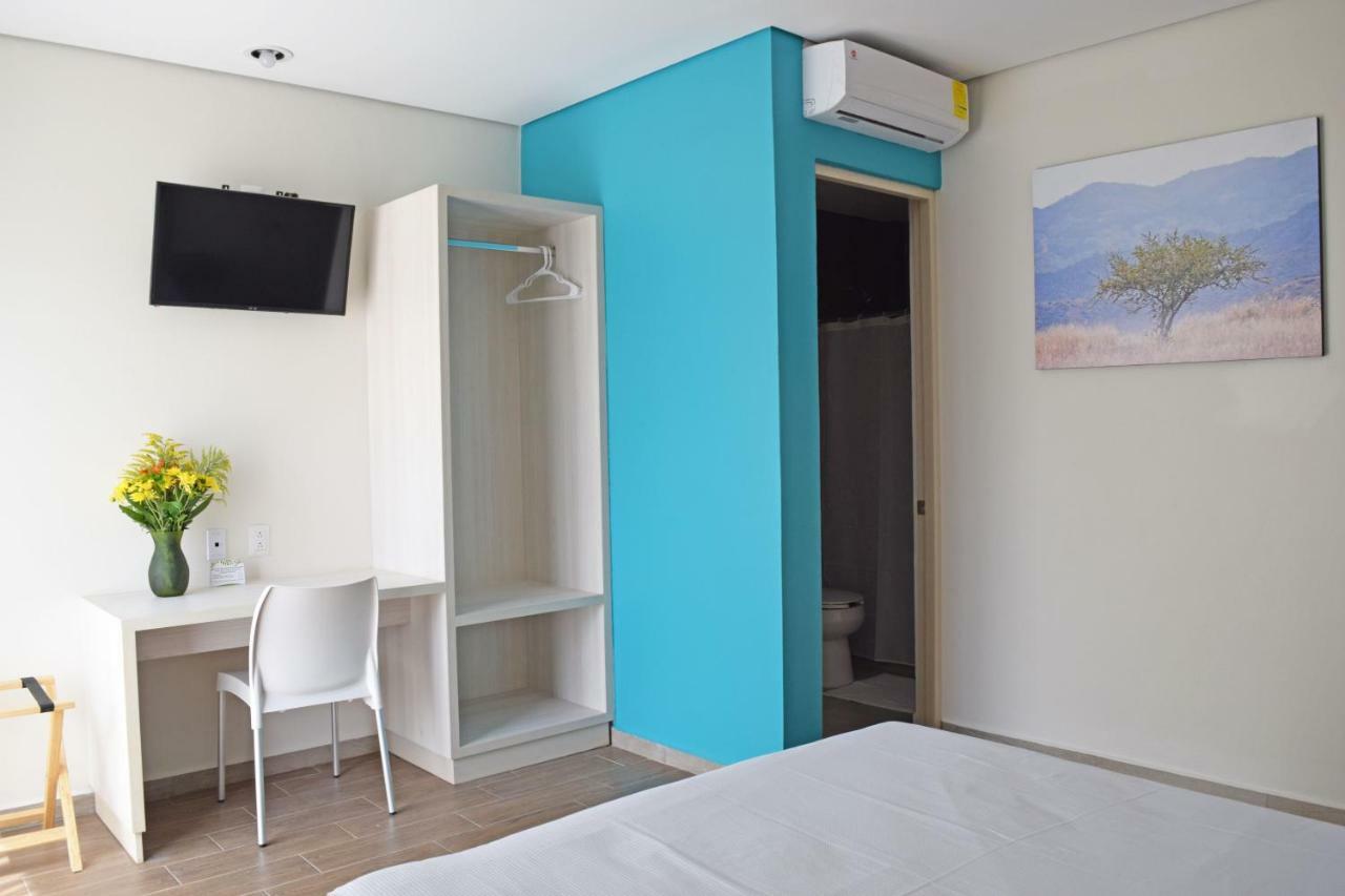 Hotel Guiva Aeropuerto Oaxaca Екстериор снимка